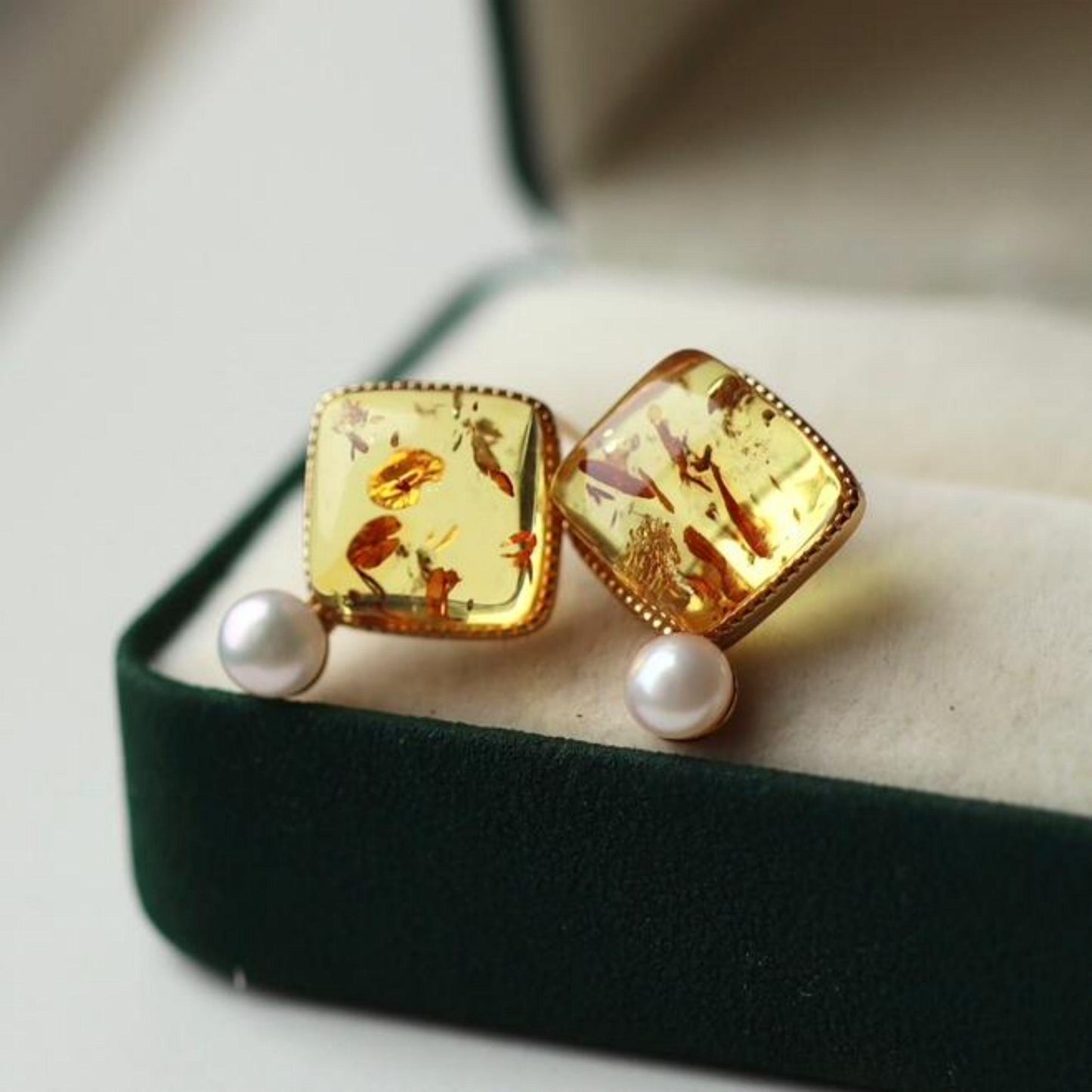 Natural pearl Stud Earrings /Sterling 925 Silver 18K Gold-Plated pearl Studs with Floral amber/Customize gift box/June birthstone gift