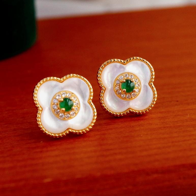 Natural jadeite Stud Earrings /Sterling 925Silver Gold-Plated green jade Studs with white shell/Customize gift box/four-leaf clover earrings