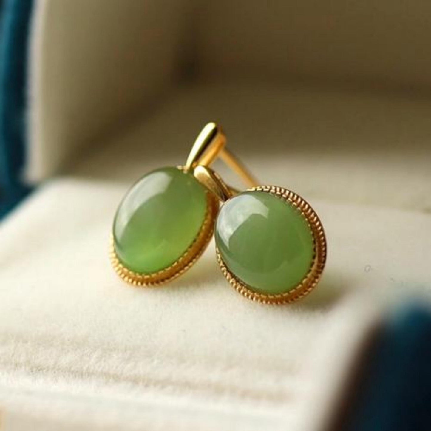 Natural green jade Earrings/Sterling 925 Silver 18K Gold-Plated oval jade drops/Customize gift box/anniversary gift/retro earrings/vintage