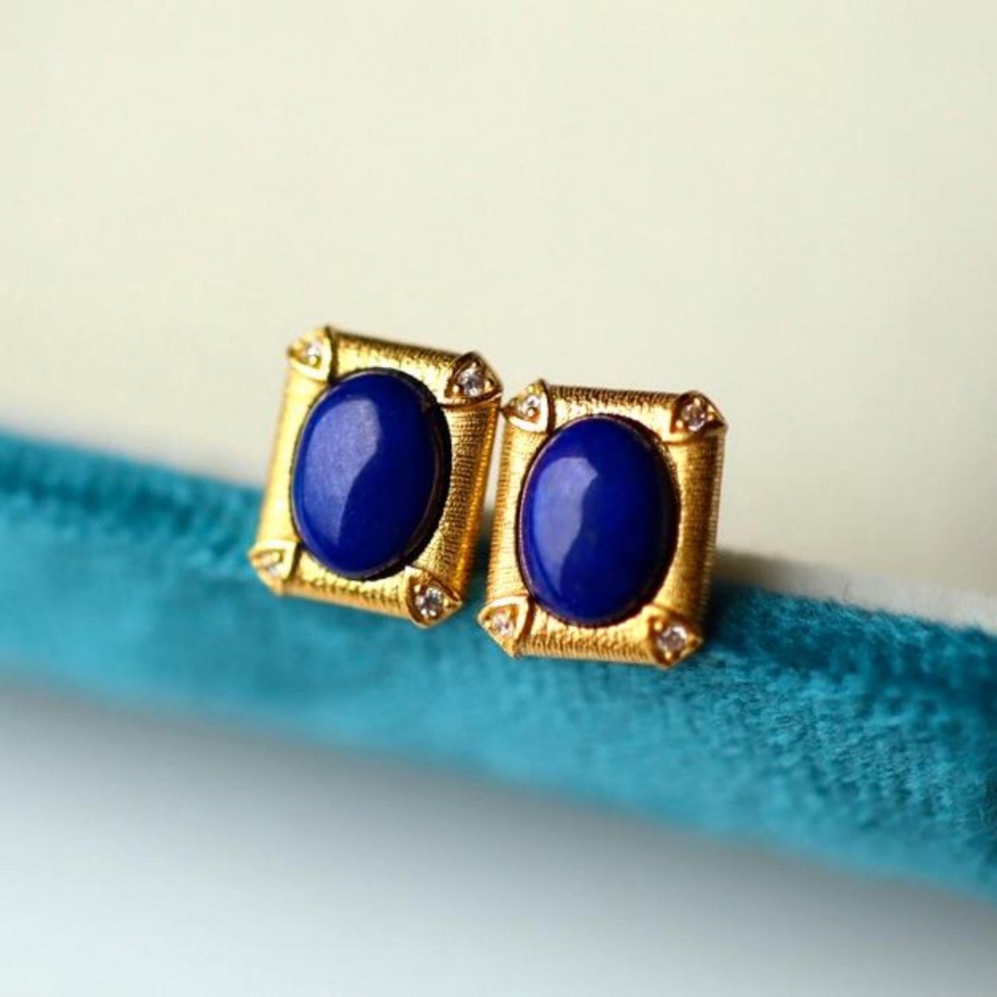 Natural Lapis lazuli Stud Earrings /Sterling 925-Silver Gold-Plated oval Lapis lazuli Studs/Customize gift box/anniversary gift/retro court