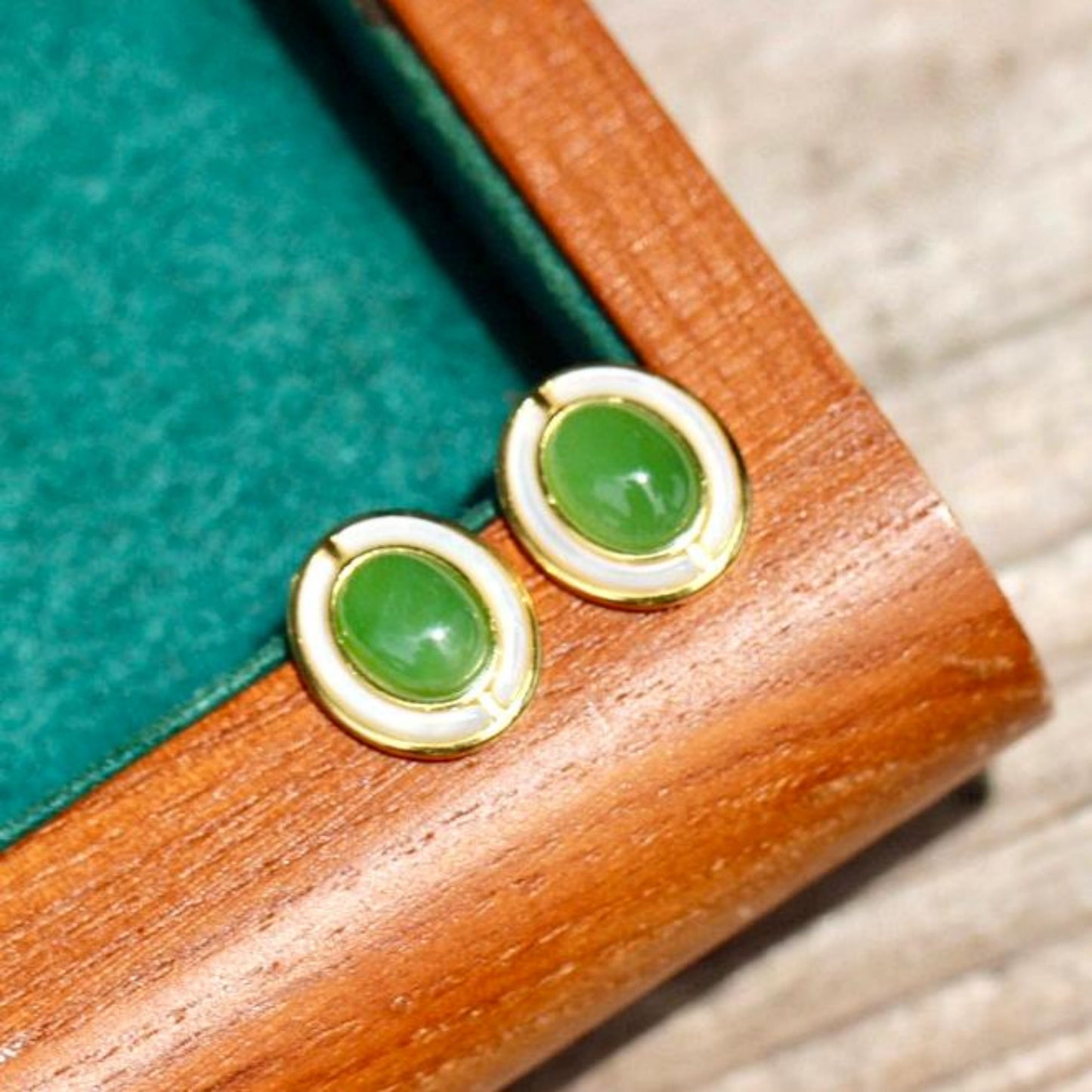 Natural green jade Stud Earrings /Sterling 925Silver 18K Gold-Plated jade Studs with Mother of Pearl/Customize gift box/anniversary gift